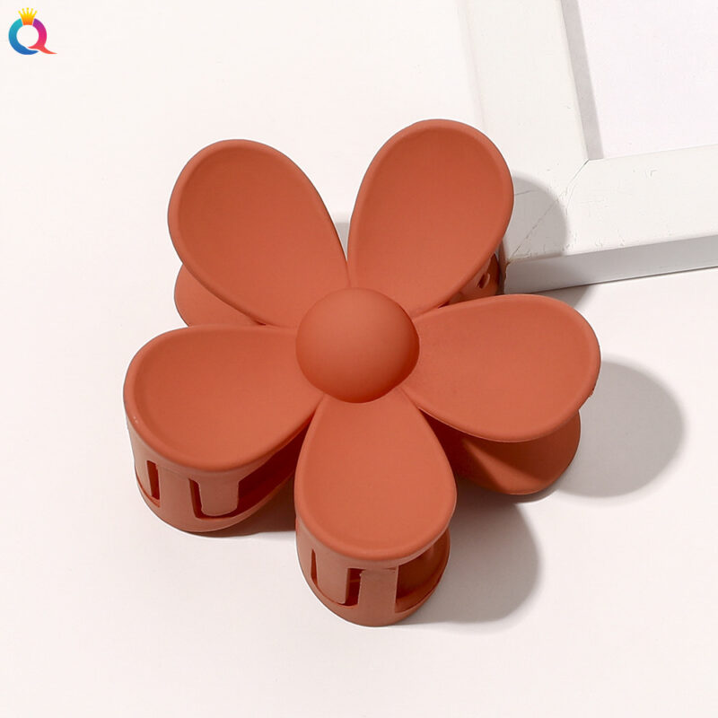 39 Styles Mat Jelly Flower Hair Claw Clips Non-Slip Hair Jaw Clamp pour femmes Femmes Accessories de cheveux de mode Femmes Bath Barrette Clip – Image 9