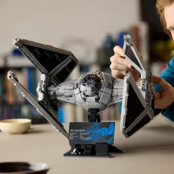 1931 pièces TIE Interceptor modèle 75382 construction à collectionner TIE pilote minifigure créative construire affichage Starfighter ensembles jouets cadeaux – Image 2