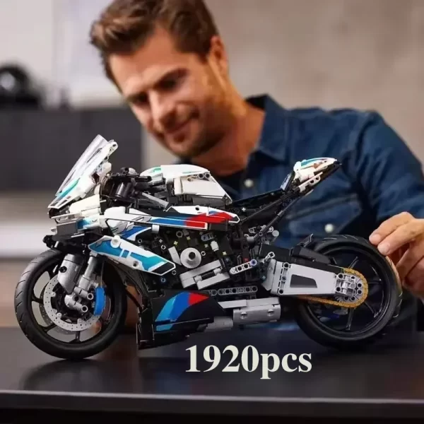 2025 blocs de construction de moto Simulation modèle de moto décoration modèle d'assemblage difficile jouet garçon créature éducative cadeaux – Image 2